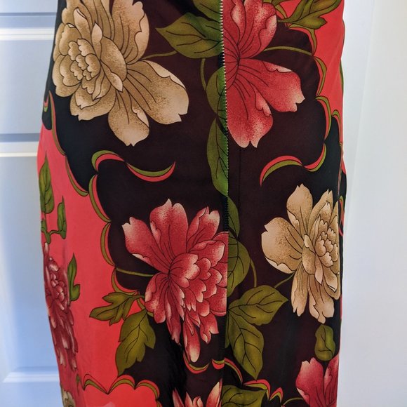 soprano neck-tie red brown pink black floral dress - Picture 5 of 6